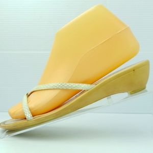 Italian Shoemakers Womens Flip flops Size 7.5